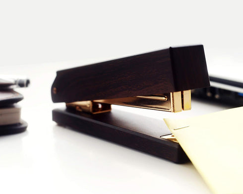 HOYUJI Woodgrain Black Stapler, Marbled Woodgrain Stapler, Elegant Modern Accessory for Stylish Desks, Rose Gold