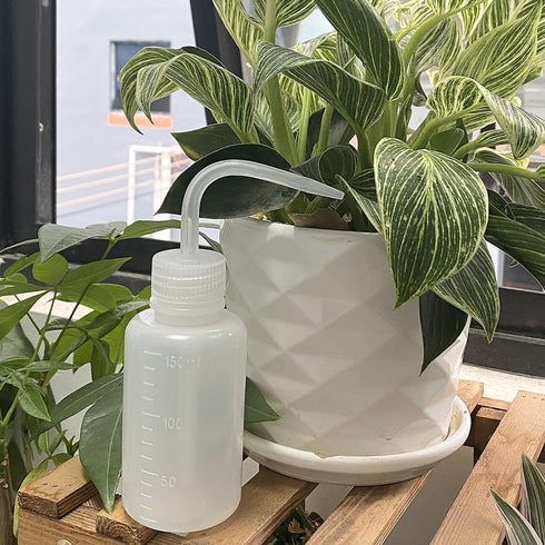 150ML Premium Eyelash Water Bottle for Extensions, 5oz White Tattoo Rinse Bottle, Easy to Carry for Cleaning