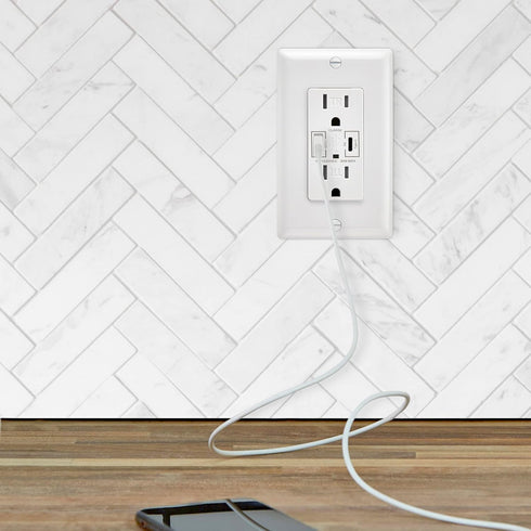 Maxxima 15A USB Wall Outlet Receptacle, 30W Power Delivery QC 3.0 with 2 Standard Outlets