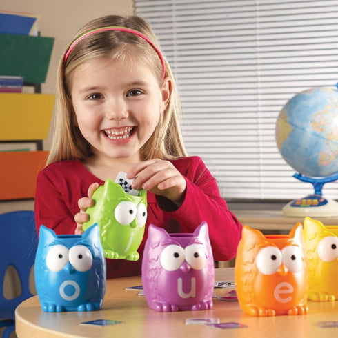 Set Learning Resources Vowel Owls Sorting - Phonics Games for Kids, Vowel Sounds, Toddlers Vocabulary Building, ABC