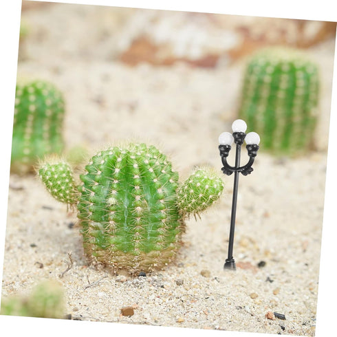 3 Pcs Street Light Model Mini Trains Landscape Lamp Model Outdoor Christmas Decorations Outdoor Lantern Miniature