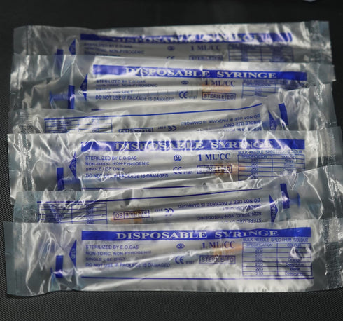 100 Pack 1ml 25Ga Plastic Syringe with Measurement for Scientific Labs, Disposable Individually Wrapped