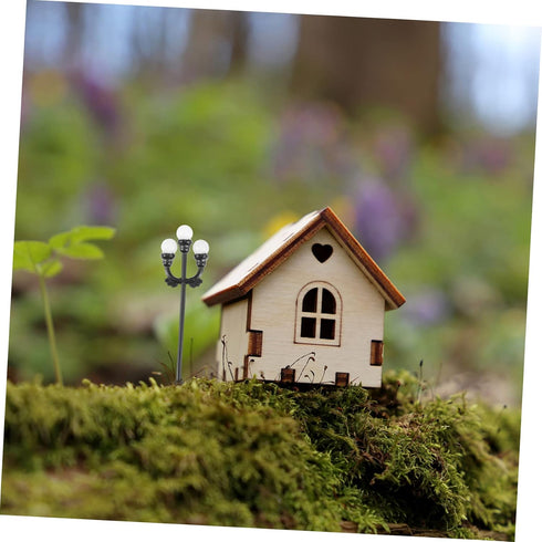 3 Pcs Street Light Model Mini Trains Landscape Lamp Model Outdoor Christmas Decorations Outdoor Lantern Miniature