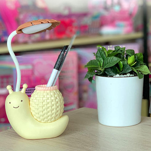 5V 0.6-3W FTVOGUE LED Desk Lamp with Pen Holder, Cartoon Snail Design, Rechargeable Flexibility, Warm White Light