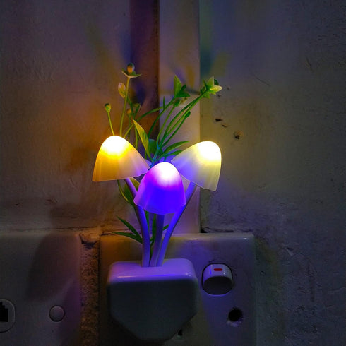 AUSAYE Sensor Led Night Light, Color Changing Plug-in LED Mushroom Light Dream Bed Lamp Cute NightLight Sweet Night