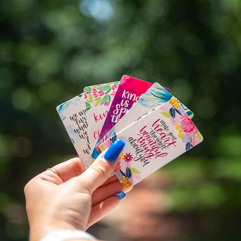 bloom daily planners Act of Kindness Deck - Set of 30 Mini Encouragement Cards with Positive Quotes, Assorted Designs