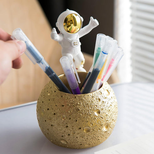 Kimdio Pen Holder - Astronaut Stand for Desk Pencil Holder, Resin Moon Organizer for Office, Classroom, Home - Gold