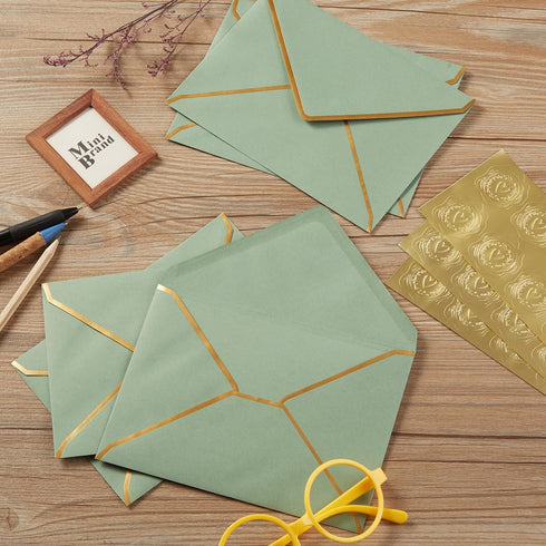Homtable 50 Pack A7 Envelopes with 5x7 Folded Cards and Gold Stickers for Office, Wedding, Invitations