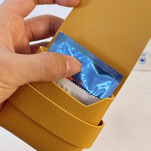 Generic 3-4 Portable Privacy Pouch - Travel Condom Box, PU Leather Case | Discreet Storage Wallet, Compact Protective