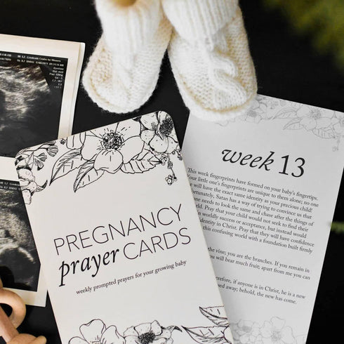 DUNCAN & STONE PAPER CO. 20 Pregnancy Milestone Cards - New Mom Essentials, Weekly Prayer, Bible Verse Signs, 42 Weeks