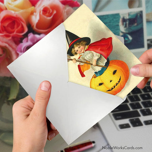 The Best Card Company - 1 Happy Halloween Card with Envelope, Fun Spooky Festive Card for Halloween - Vintage Pumpkins
