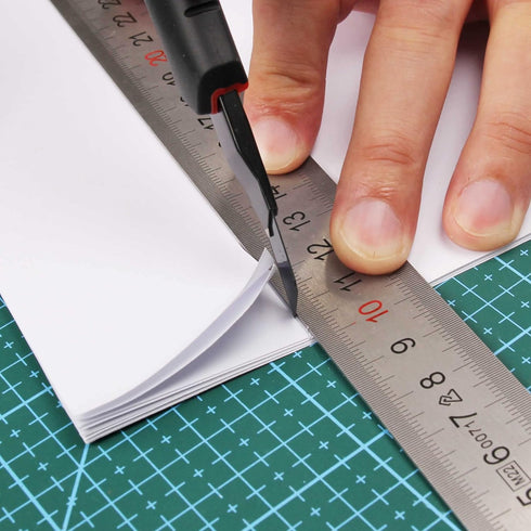 HAUTMEC 9mm Precision Utility Knife, Retractable Multi-Purpose Cutter with Soft Grip for Work, Home, Arts Crafts