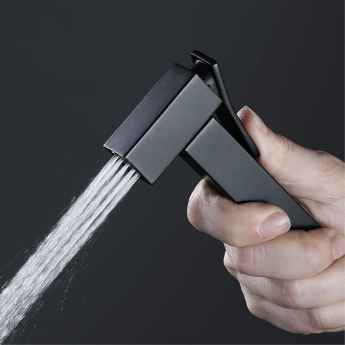 ZLOCYIVHE Set Handheld Bidet Sprayer for Toilet, Black Portable Cloth Diaper Sprayer Brass Bathroom Bidet Sprayer Kit