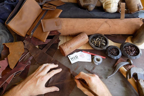 Hide & Drink Vintage Pen Sleeve, Full Grain Leather Office Essentials, Handmade Bookworm Accessories (Bourbon Brown)