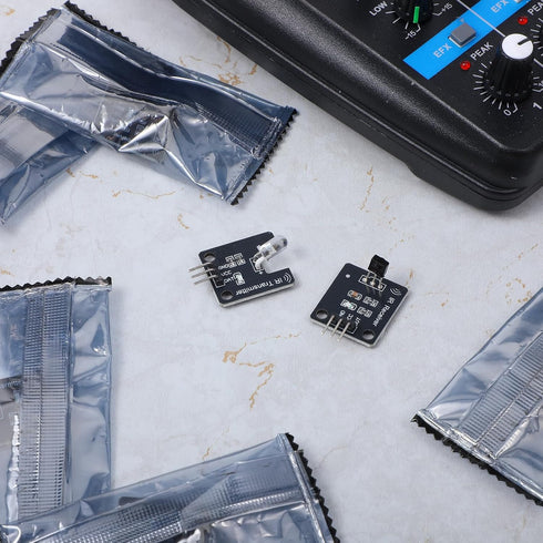 InnoHHustle 4PCS 38khz 4PCS Digital Ir Receiver Sensor Module + Ir Transmitter Sensor Module Kit for Electronic