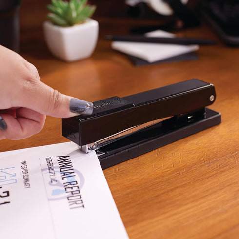 Swingline Stapler, Light Duty 405, 20 Sheet Capacity, Jam Free, Metal, Black (S7040501)