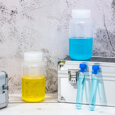 Hoolerry 20 Pcs Sample Bottles, 2 oz Plastic Wide Mouth Reagent Bottles with Caps for Laboratory Grade Liquids Storage
