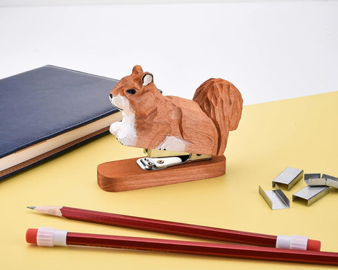 Yoption Wooden Animal Stapler, Squirrel Desktop Stitcher, Handmade with 1000 Staples Included
