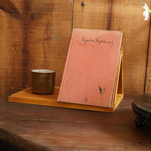 LITIVY Wooden Triangle Bookmark, Small Bookshelf with Drink Holder, Wood Book Reading Rest with Slotted, Book Corner