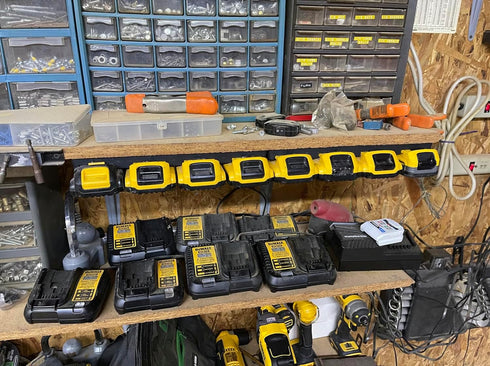 Battery Rack Compatible with DeWalt 20V Battery Holder, Mount 4 Slot Bulk Battery Garage Tool