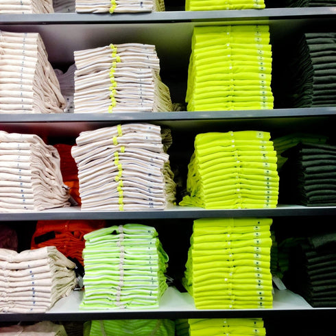 Size Stickers for Clothing, Pack of 2000 Round Self-Adhesive 3/4" Labels, Includes XS S M L XL Clothing Size Stickers