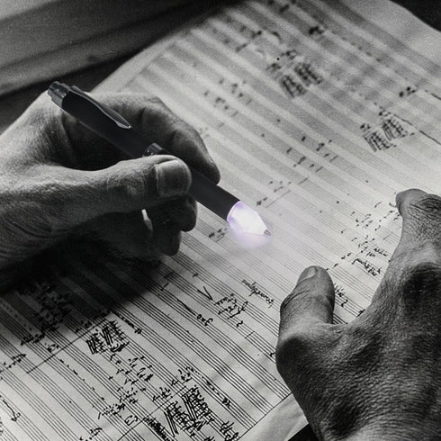 Light Up Pen, Technical Pen with LED Tip, Two Brightness Settings, AAA Battery Powered, White Light