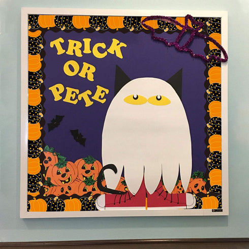 Pumpkin Scalloped Border Trim for Fall Classroom Bulletin Board Decoration - Halloween Thanksgiving - 36 Feet