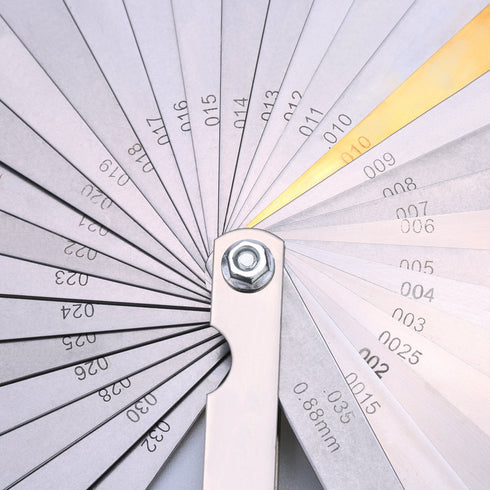Stainless Steel Feeler Gauge, Dual Marked Metric and Imperial Measuring Tool (0.04-0.88 mm, 32 Blades)