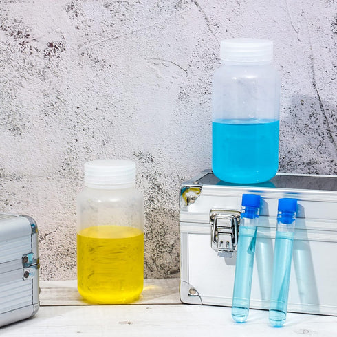 Tatuo 24 Pcs Sample Bottle Wide Mouth Reagent Bottle 8.4oz with Lids, Translucent Plastic Bottles for Laboratories