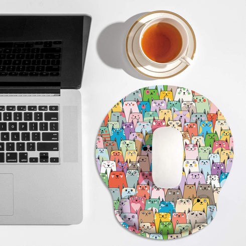 Britimes Ergonomic Mouse Pad with Wrist Support, Colorful Cats Non-Slip Rubber Base for Home Office