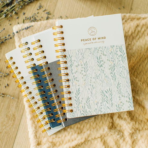 Promptly Journals, Peace of Mind: A Journal to Calm Anxiety (Navy Blue, Linen/Leatherette)