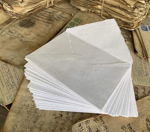 Wanderings Handmade White Deckle Edge Envelope - 4.25x6.25" - Package of 25 - for Announcements, Wedding Invitations, Greeting Cards, Crafts - Thick 150 GSM by WANDERINGS