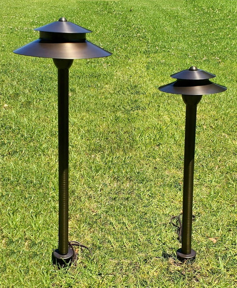 8-Inch Black Outdoor Light Support Stake - Durable Resin Fixture Spike with Wire Management