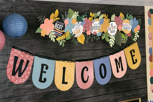 Teacher Created Resources Welcome Bunting Bulletin Board, Wonderfully Wild (TCR6677)