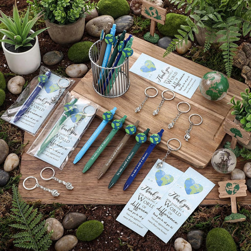 75 Geyoga Pcs Earth Day Gifts Bulk Retractable Earth Pens Rotating Globe Keychain with Inspirational Thank You Cards